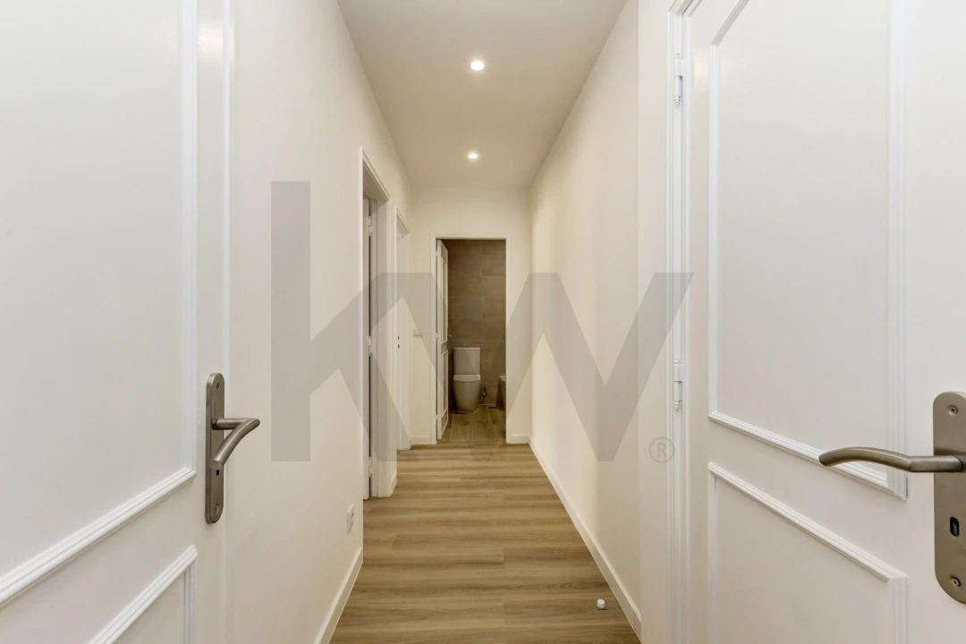 Apartamento T2 para Arrendamento em Carnaxide e Queijas Foto 9