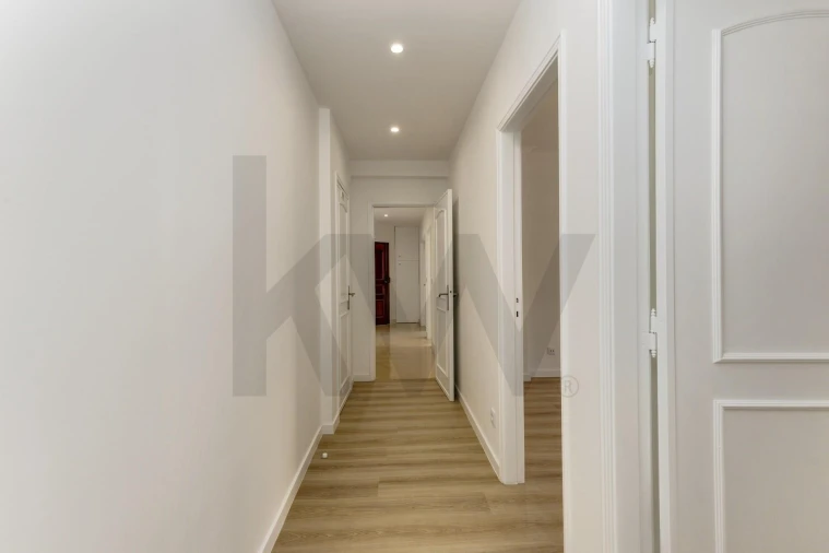 Apartamento T2 para Arrendamento em Carnaxide e Queijas Foto 12