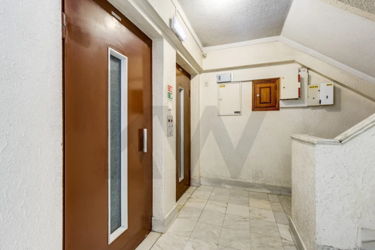 Apartamento T2 para Arrendamento em Carnaxide e Queijas Foto 19