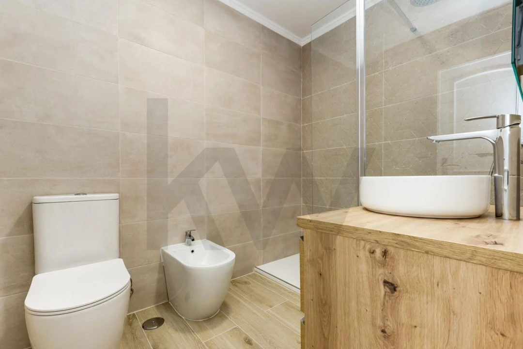 Apartamento T2 para Arrendamento em Carnaxide e Queijas Foto 11