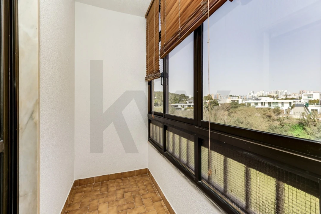 Apartamento T2 para Arrendamento em Carnaxide e Queijas Foto 15