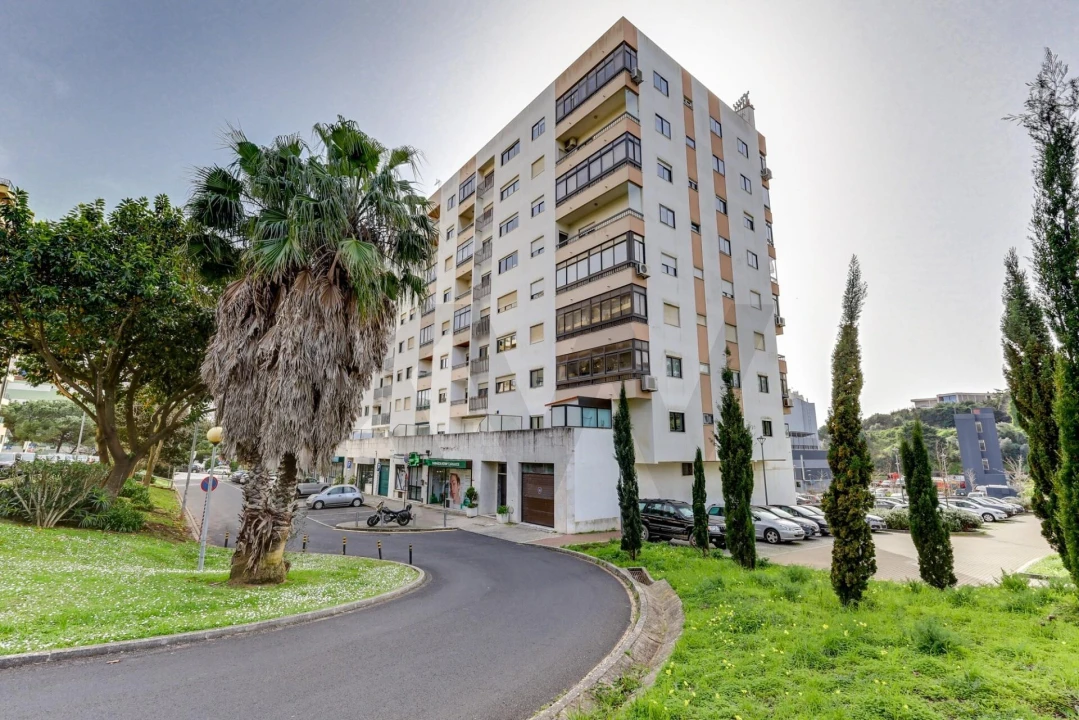 Apartamento T2 para Arrendamento em Carnaxide e Queijas Foto 21