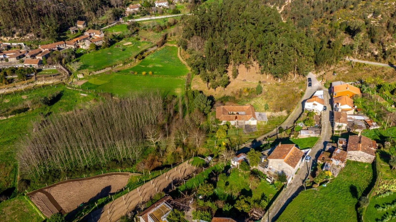 Moradia T4 para Venda em Luzim e Vila Cova Foto 19
