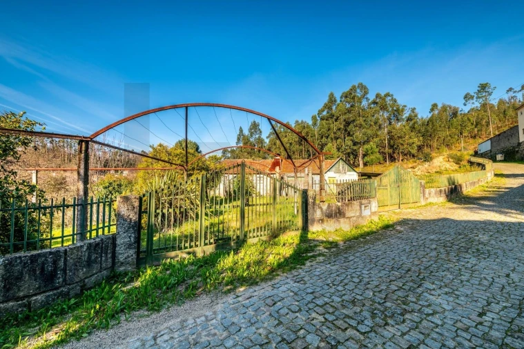 Moradia T4 para Venda em Luzim e Vila Cova Foto 13