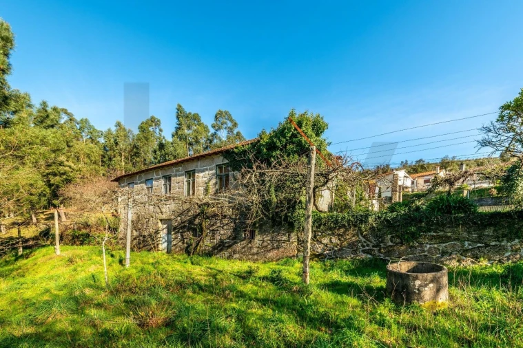 Moradia T4 para Venda em Luzim e Vila Cova Foto 2