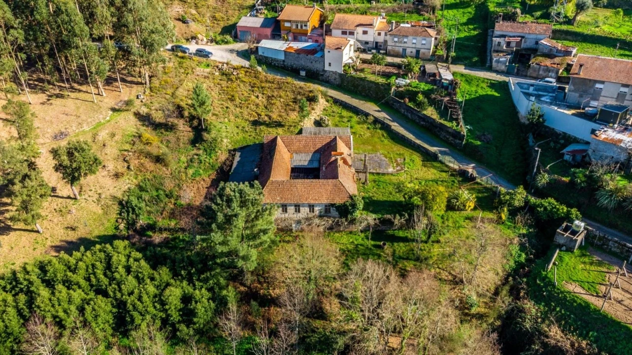 Moradia T4 para Venda em Luzim e Vila Cova Foto 3