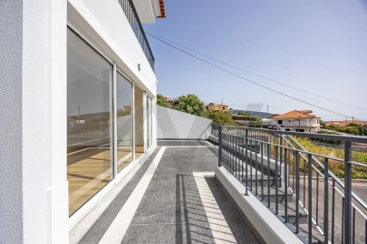 Moradia T3 para Venda em Santa Cruz