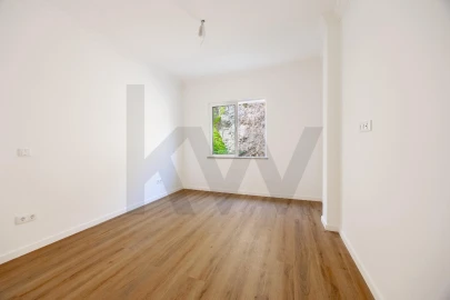 Moradia T3 para Venda em Santa Cruz