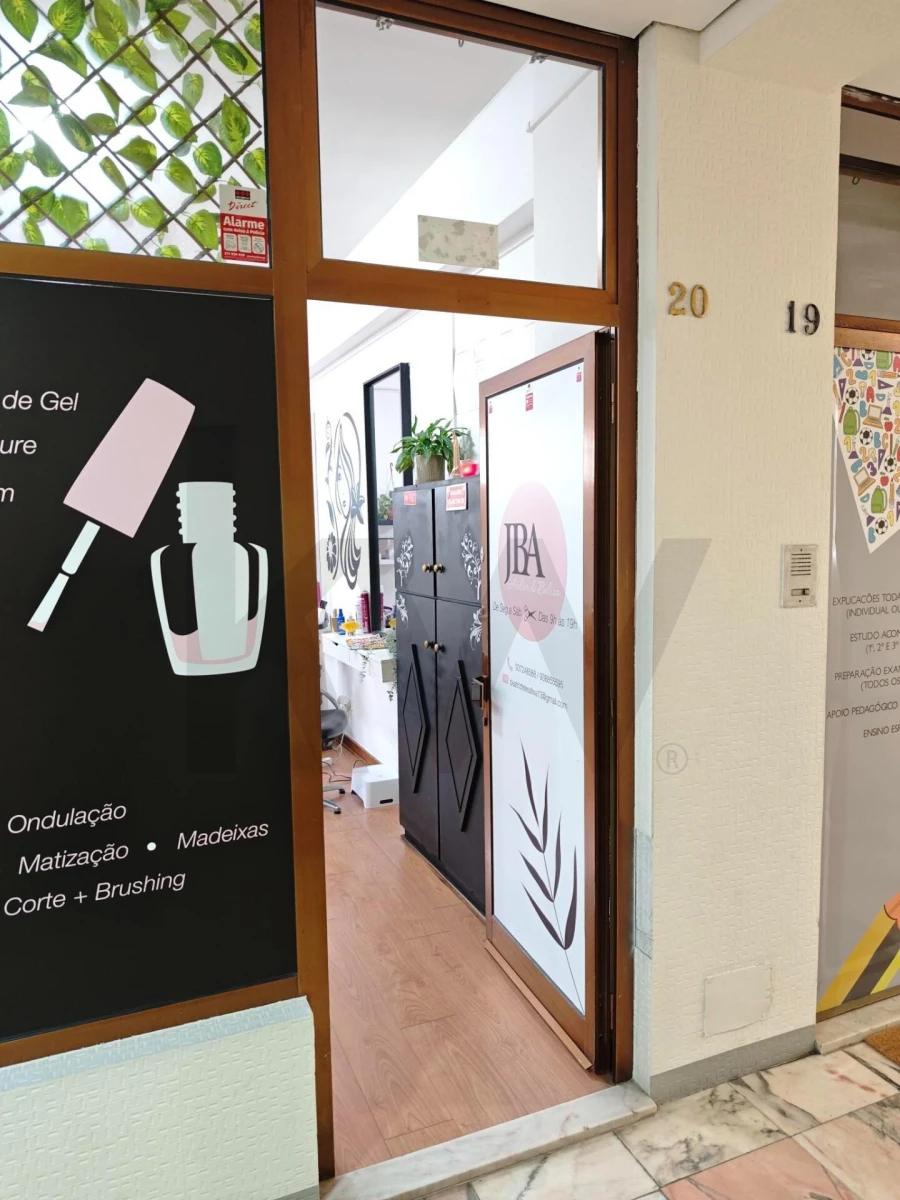 Loja para Venda em Ramalde Foto 3