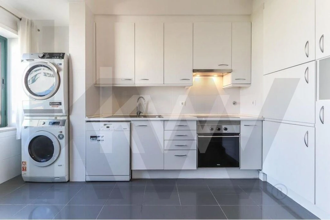 Apartamento T2 para Arrendamento em Olivais Foto 3