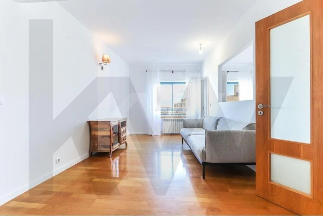 Apartamento T2 para Arrendamento em Olivais Foto 13