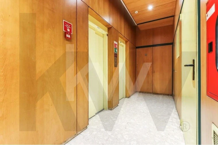 Apartamento T2 para Arrendamento em Olivais Foto 33