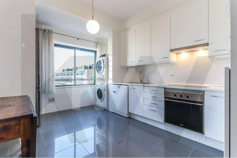 Apartamento T2 para Arrendamento em Olivais Foto 7