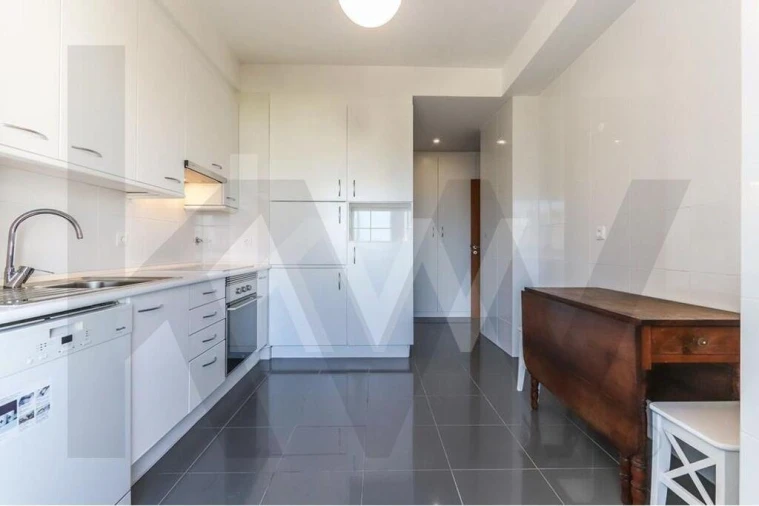 Apartamento T2 para Arrendamento em Olivais Foto 10