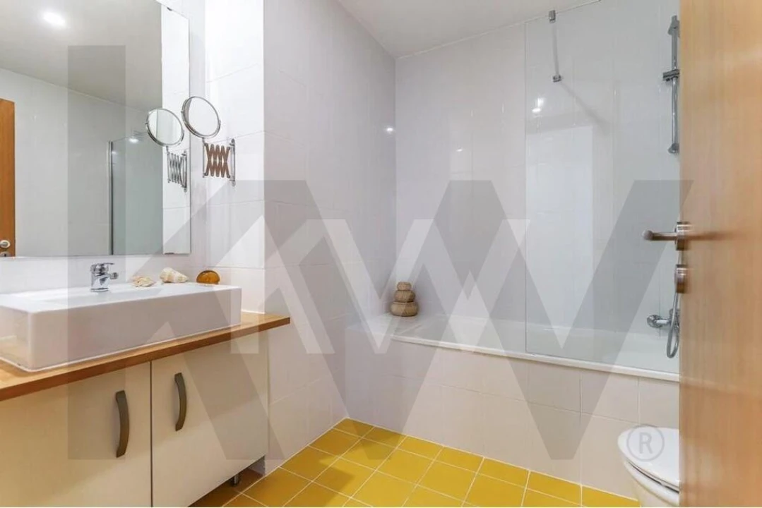 Apartamento T2 para Arrendamento em Olivais Foto 20