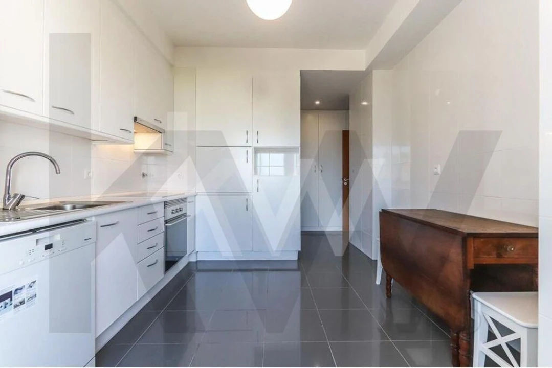 Apartamento T2 para Arrendamento em Olivais Foto 10