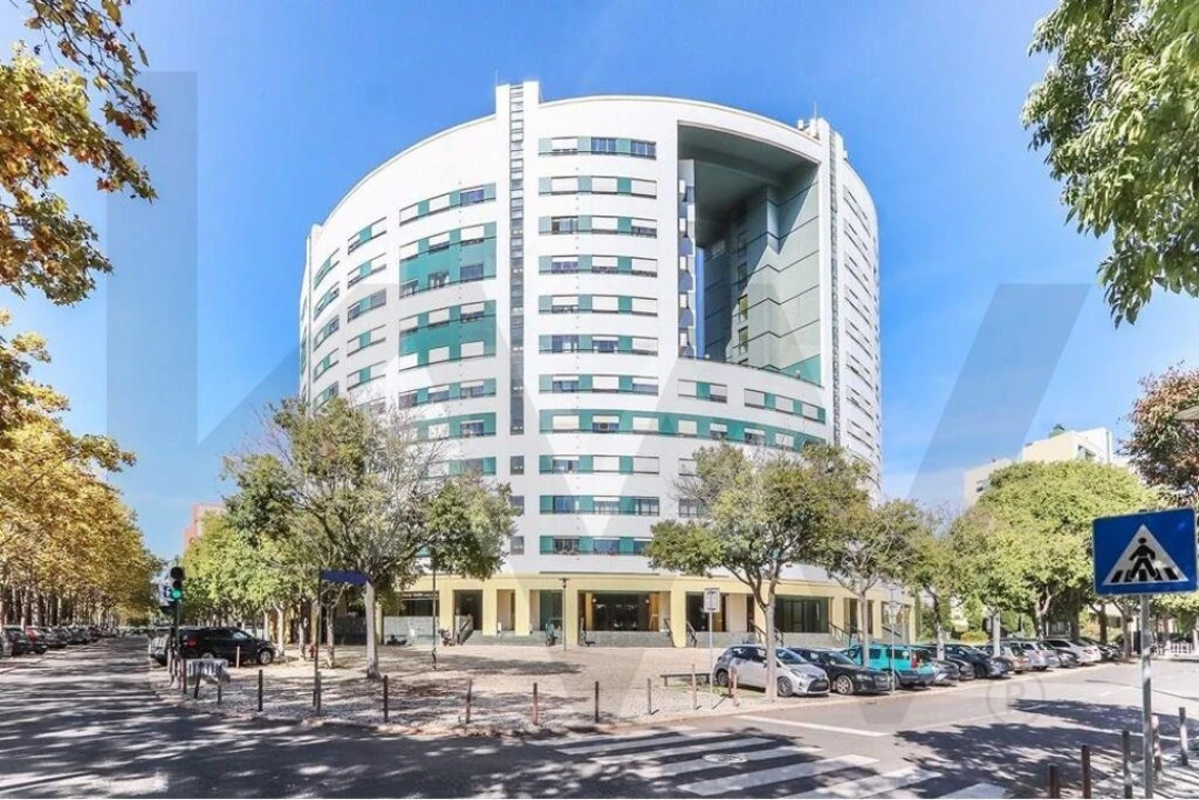 Apartamento T2 para Arrendamento em Olivais Foto 31