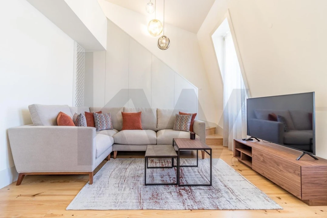 Apartamento T2 para Arrendamento em Santa Maria Maior Foto 2