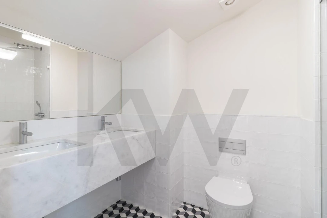 Apartamento T2 para Arrendamento em Santa Maria Maior Foto 19