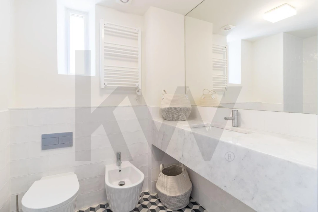 Apartamento T2 para Arrendamento em Santa Maria Maior Foto 16