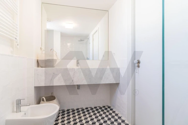 Apartamento T2 para Arrendamento em Santa Maria Maior Foto 14