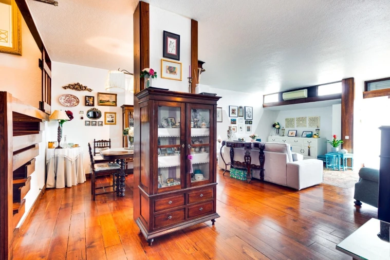 Apartamento T4 para Venda em Águas Livres Foto 7