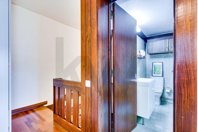 Apartamento T4 para Venda em Águas Livres Foto 19