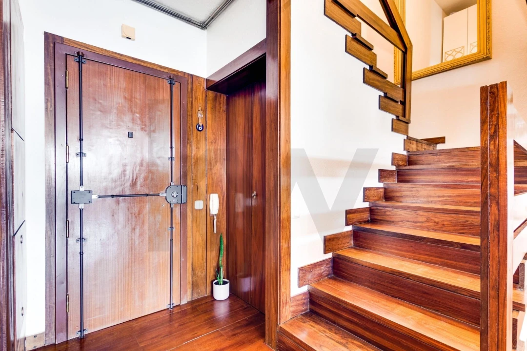 Apartamento T4 para Venda em Águas Livres Foto 10