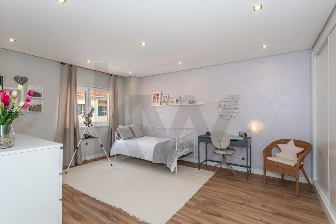 Moradia T4 para Venda em Algueirão-Mem Martins Foto 28