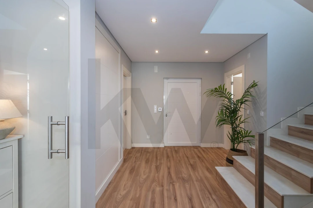 Moradia T4 para Venda em Algueirão-Mem Martins Foto 42