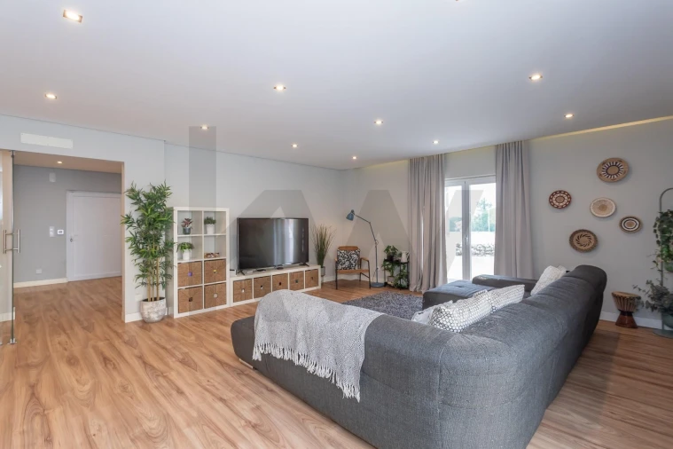 Moradia T4 para Venda em Algueirão-Mem Martins Foto 5