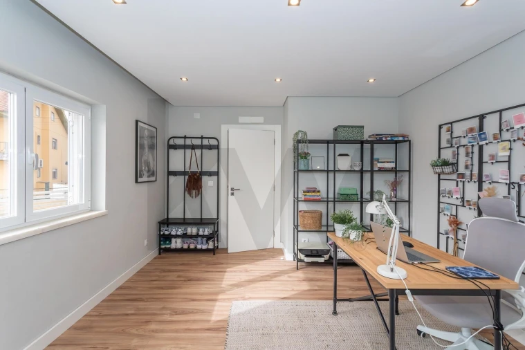 Moradia T4 para Venda em Algueirão-Mem Martins Foto 46