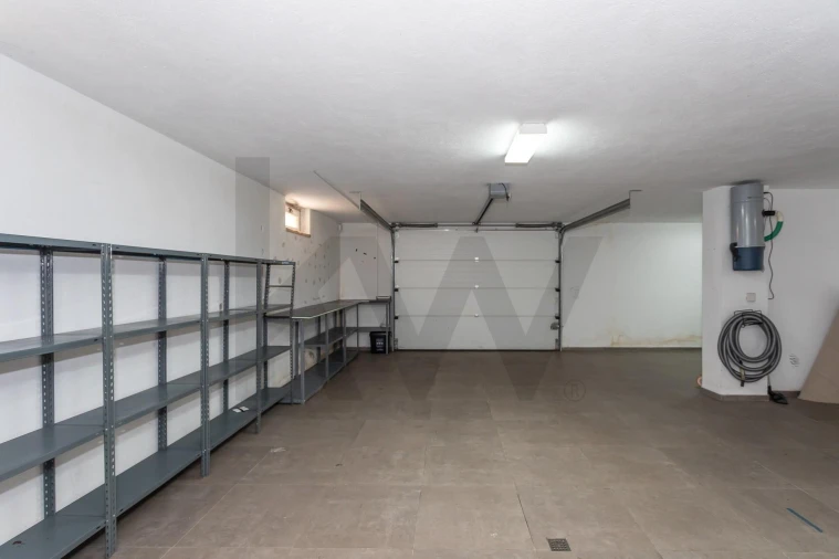 Moradia T4 para Venda em Algueirão-Mem Martins Foto 52