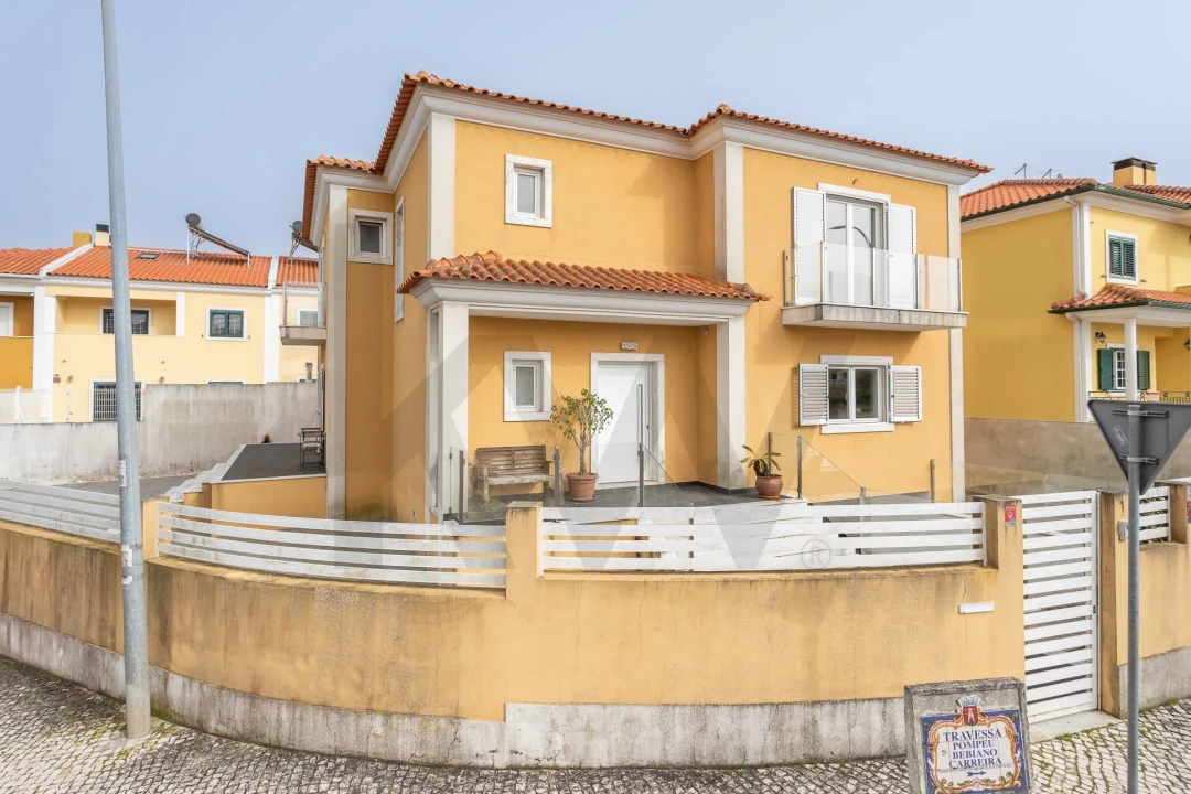 Moradia T4 para Venda em Algueirão-Mem Martins Foto 63