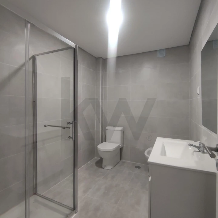 Apartamento T2 para Venda em Amora Foto 15