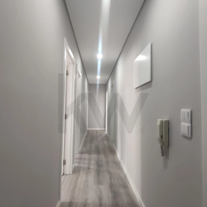 Apartamento T2 para Venda em Amora Foto 3