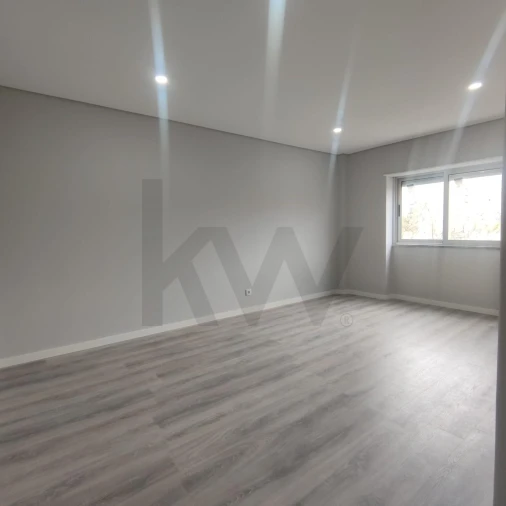 Apartamento T2 para Venda em Amora Foto 10