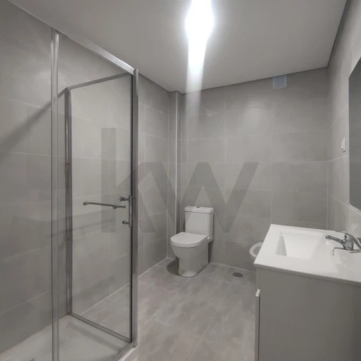 Apartamento T2 para Venda em Amora Foto 16