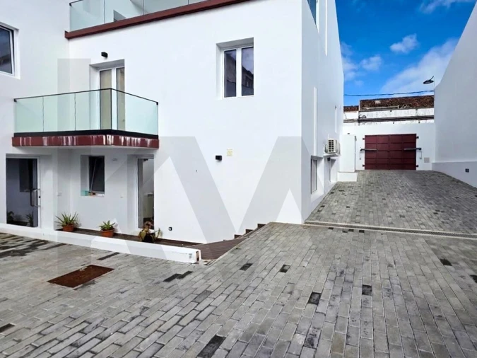 Apartamento T2 para Venda em Ponta Delgada (São José) Foto 2