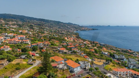 Moradia T3 para Venda em Santa Cruz