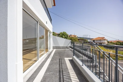 Moradia T3 para Venda em Santa Cruz
