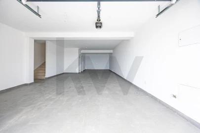 Moradia T3 para Venda em Santa Cruz