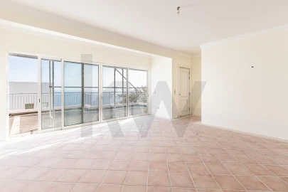 Moradia T3 para Venda em Santa Cruz