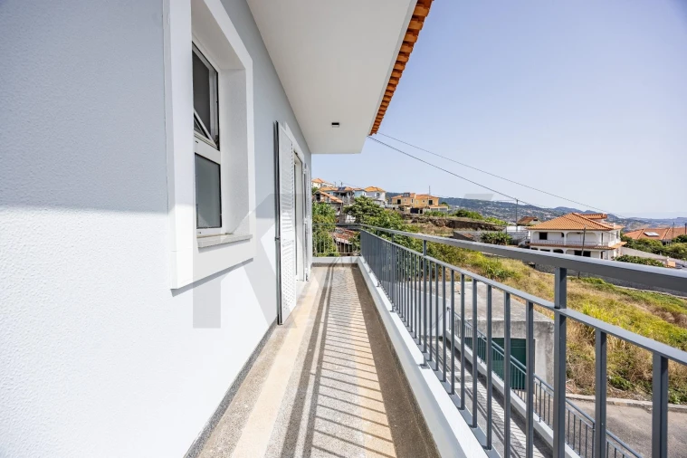 Moradia T3 para Venda em Santa Cruz Foto 45