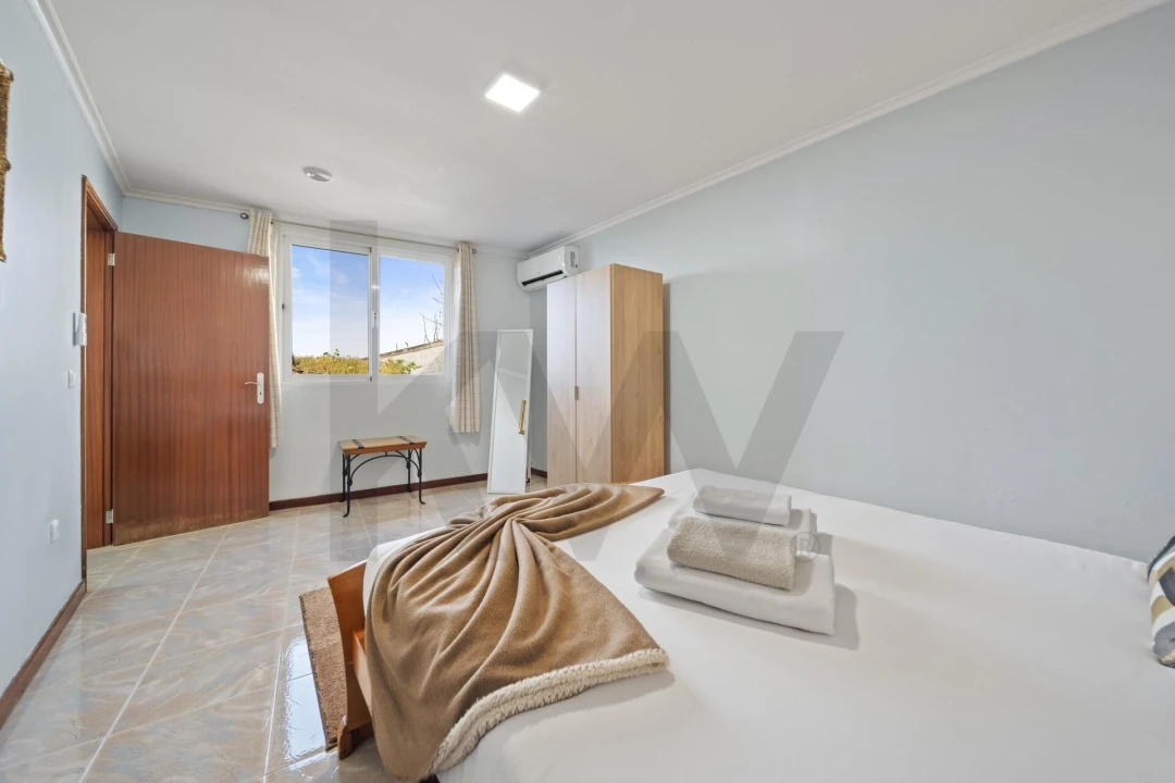 Moradia T5 para Venda em Prazeres Foto 27