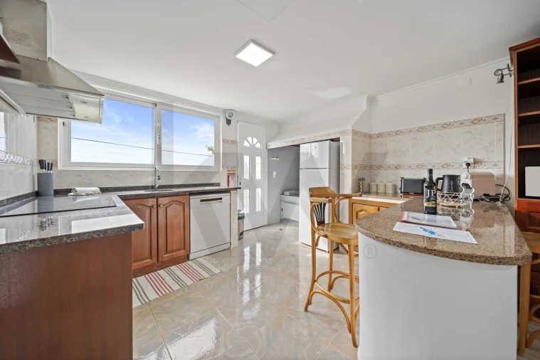 Moradia T5 para Venda em Prazeres Foto 23