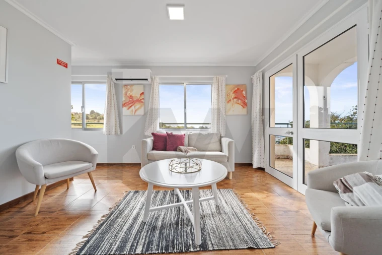 Moradia T5 para Venda em Prazeres Foto 13