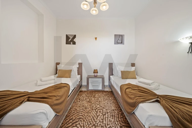 Moradia T5 para Venda em Prazeres Foto 26