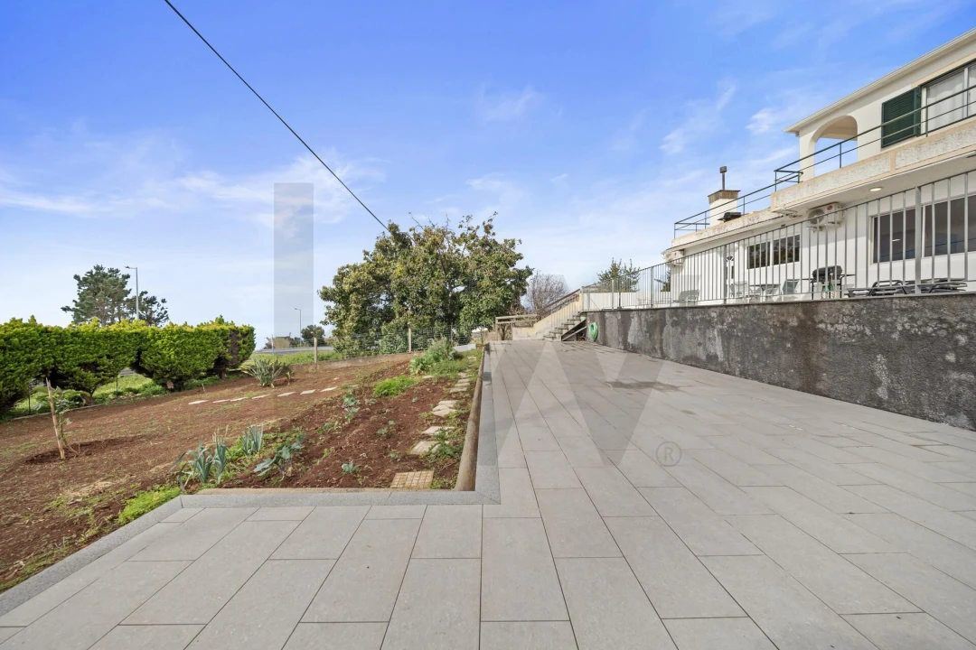 Moradia T5 para Venda em Prazeres Foto 33