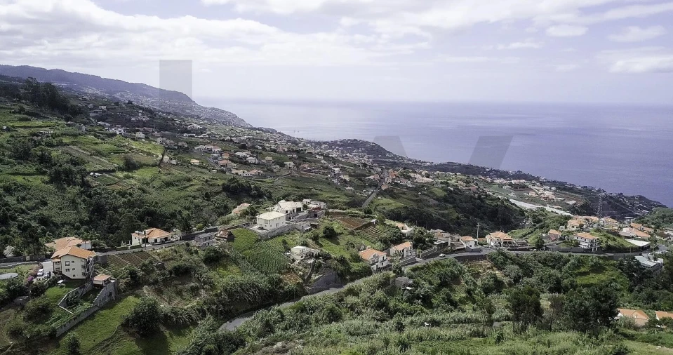Terreno para Venda em Canhas Foto 8